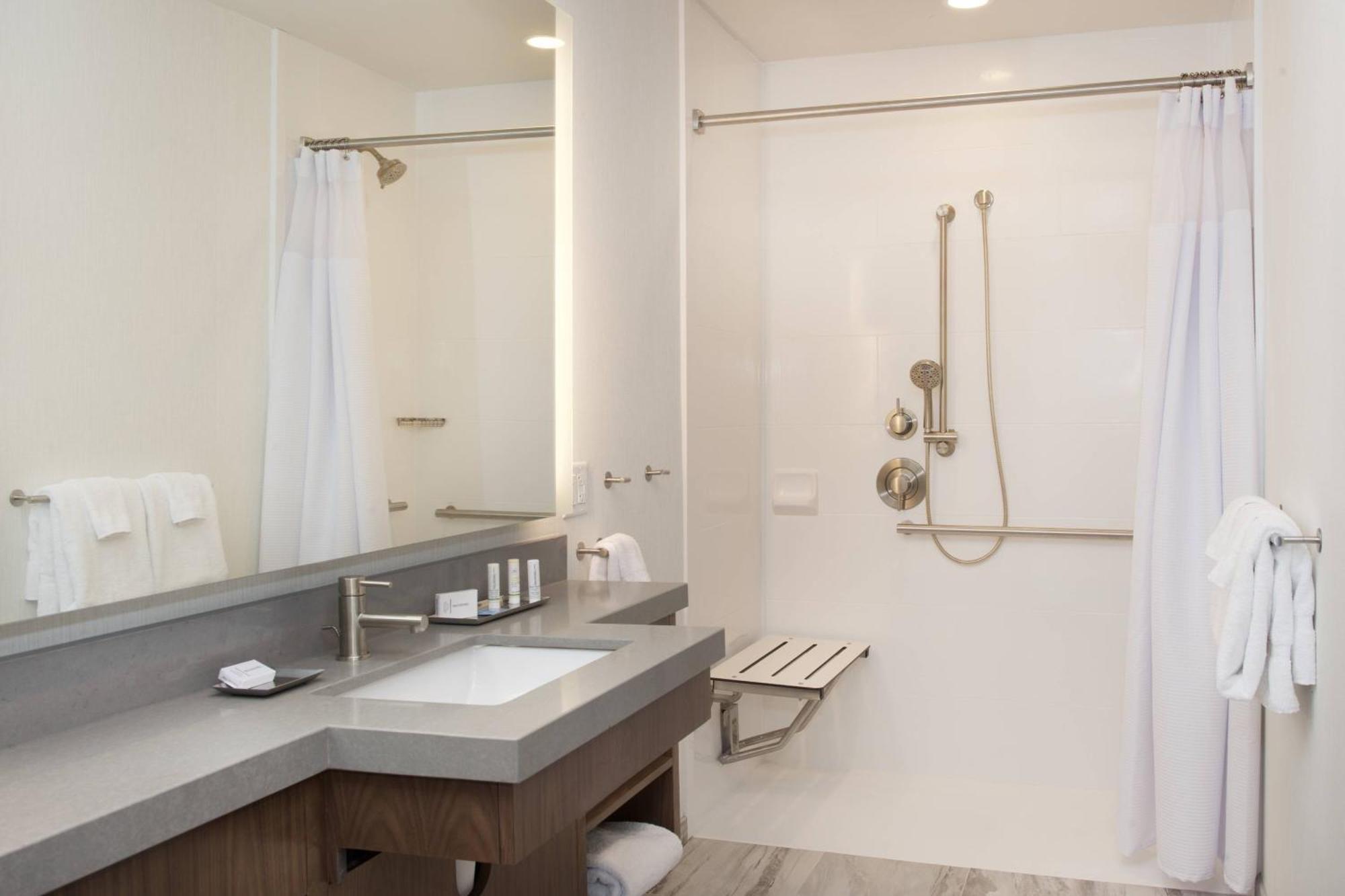Springhill Suites By Marriott Bend Eksteriør billede