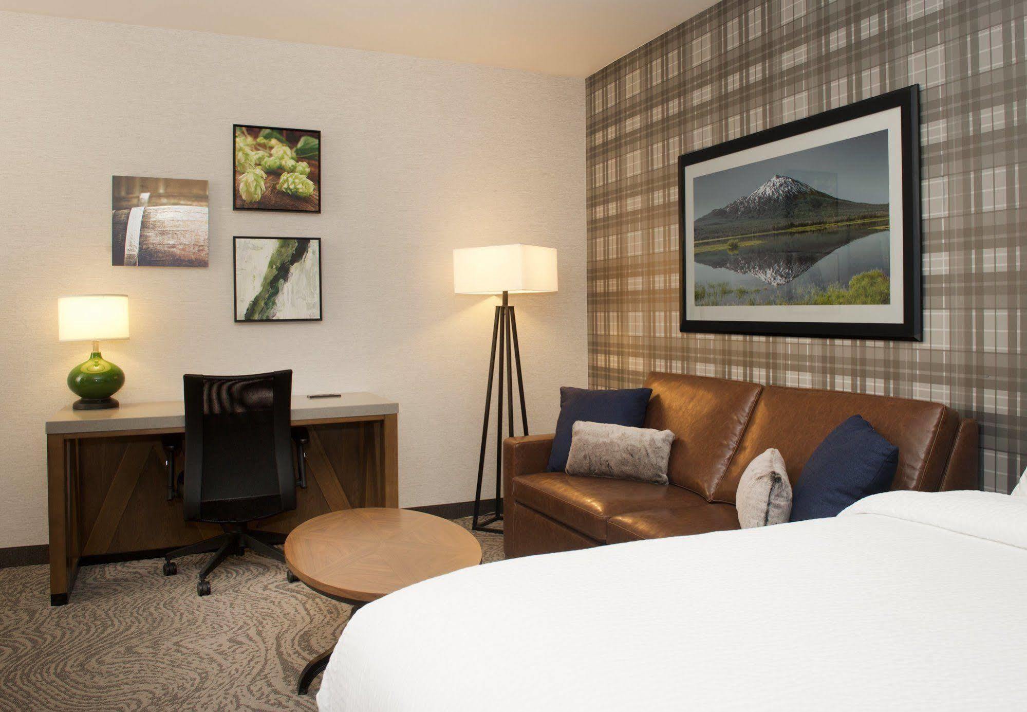 Springhill Suites By Marriott Bend Eksteriør billede